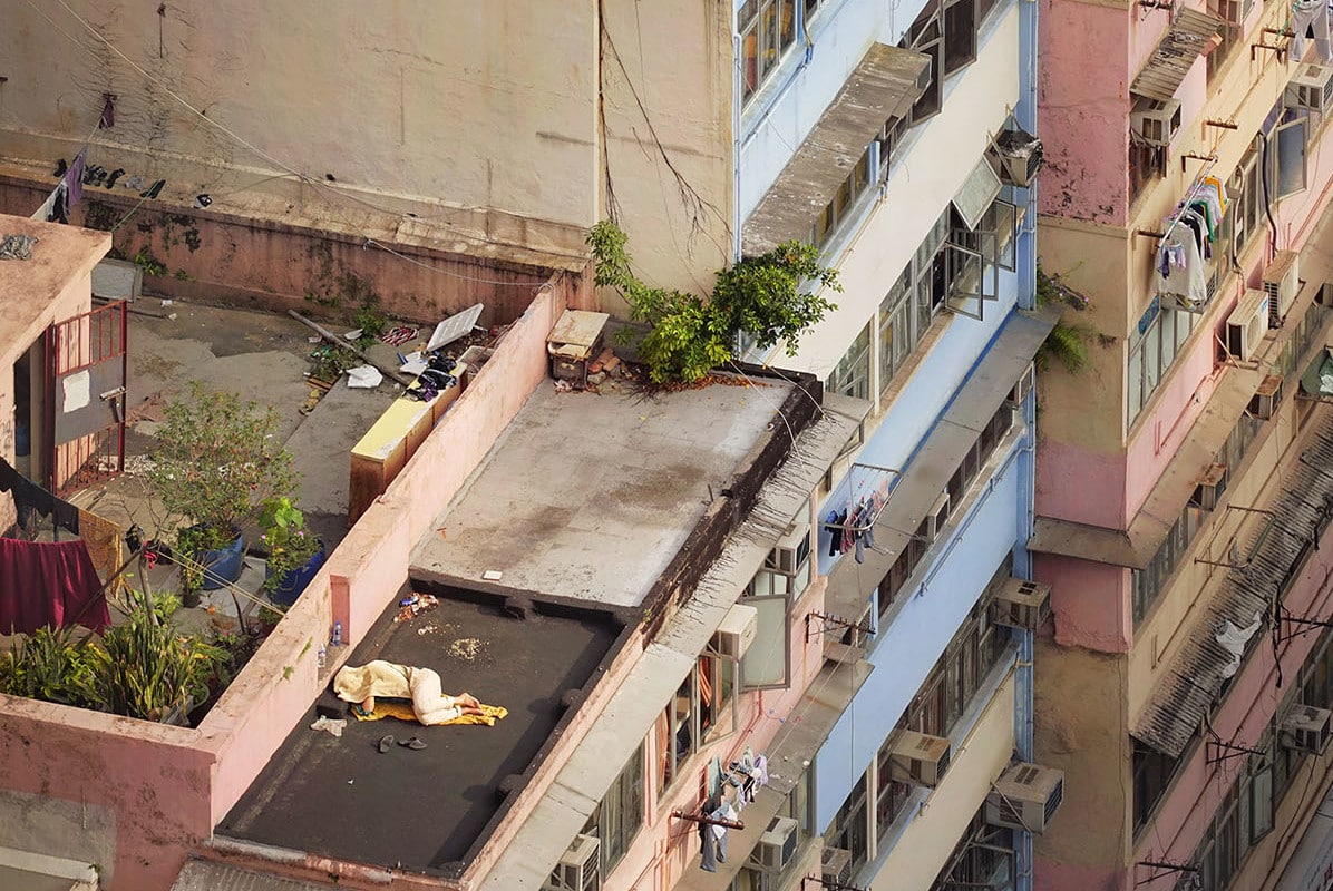 O mundo oculto dos telhados de Hong Kong