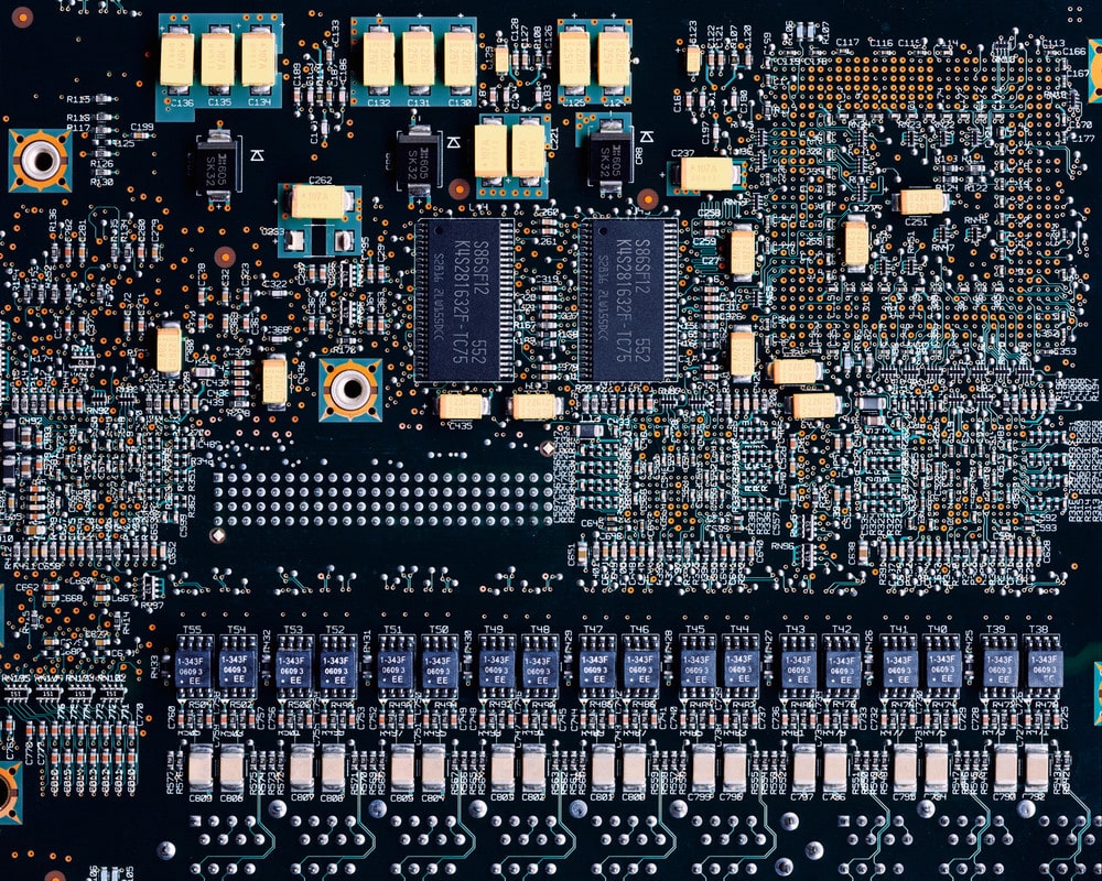 christoph-morlinghaus-motherboard-1