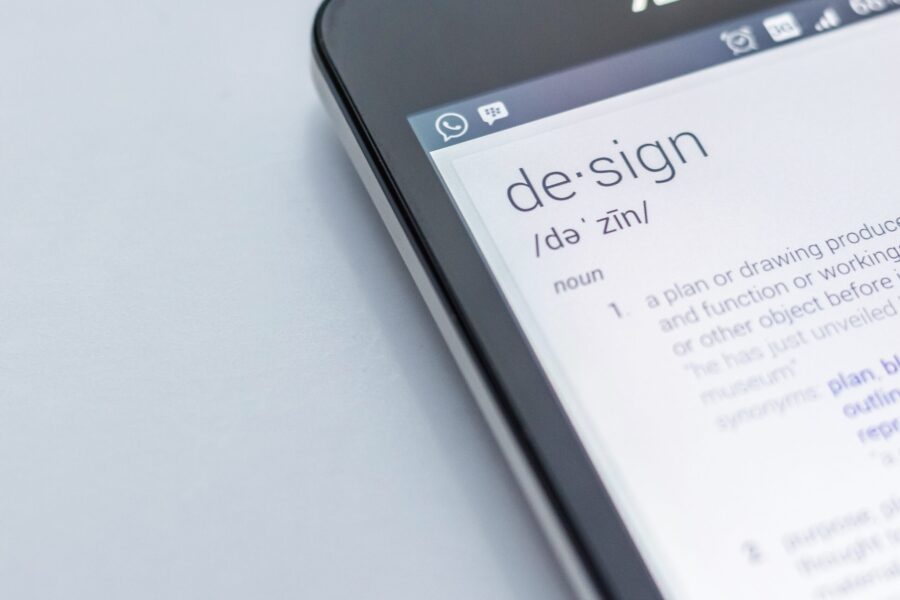 definición de la palabra diseño vista en la pantalla de un dispositivo móvil a escala e1695309731675
