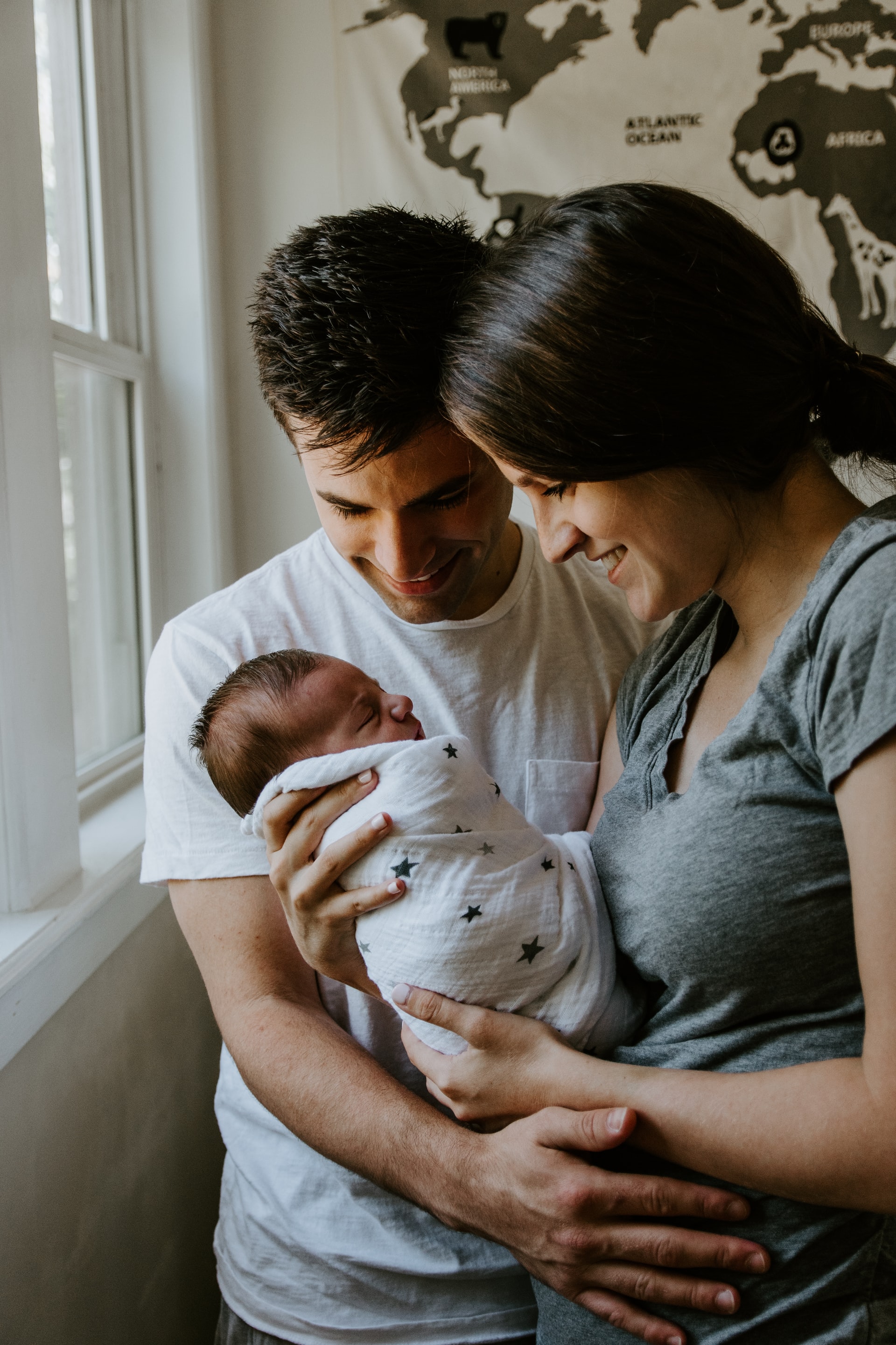 familia recién nacido