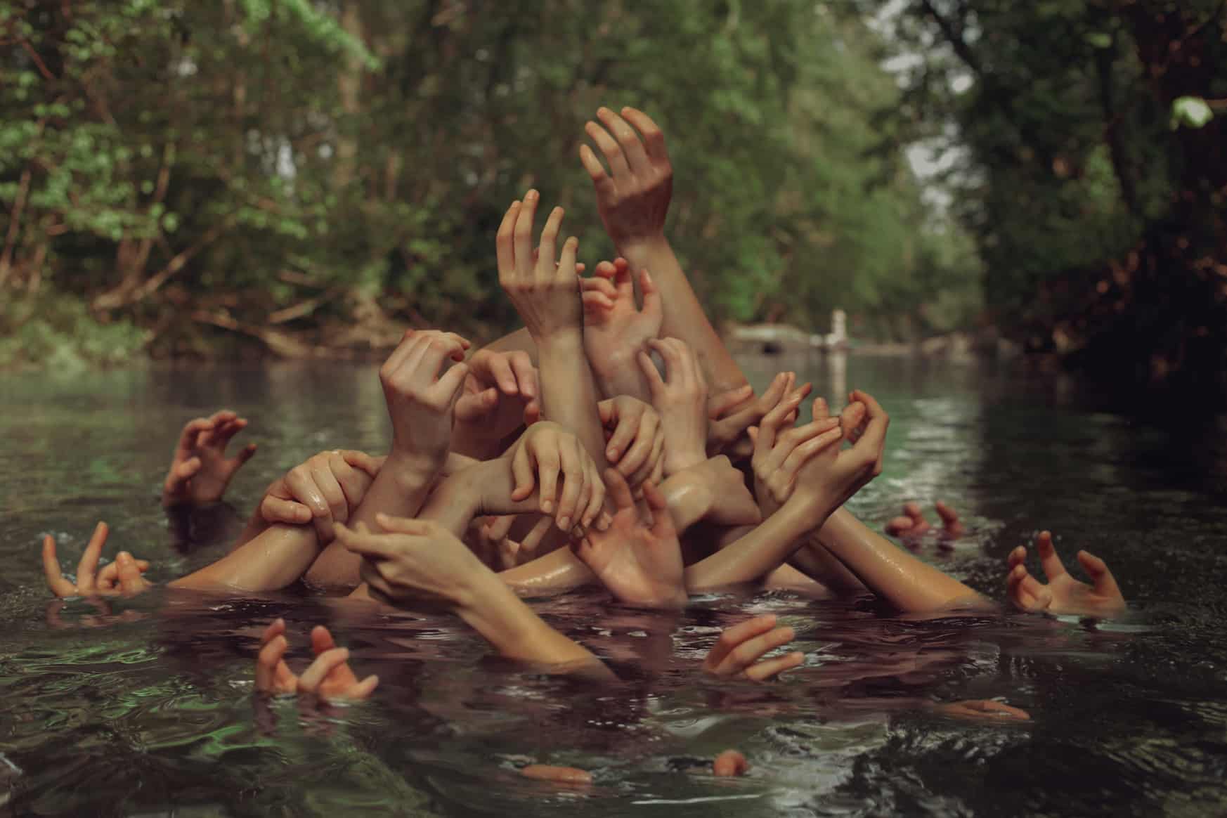 Photos hantées et maudites d'une ville fantôme inondée par Kyle Thompson