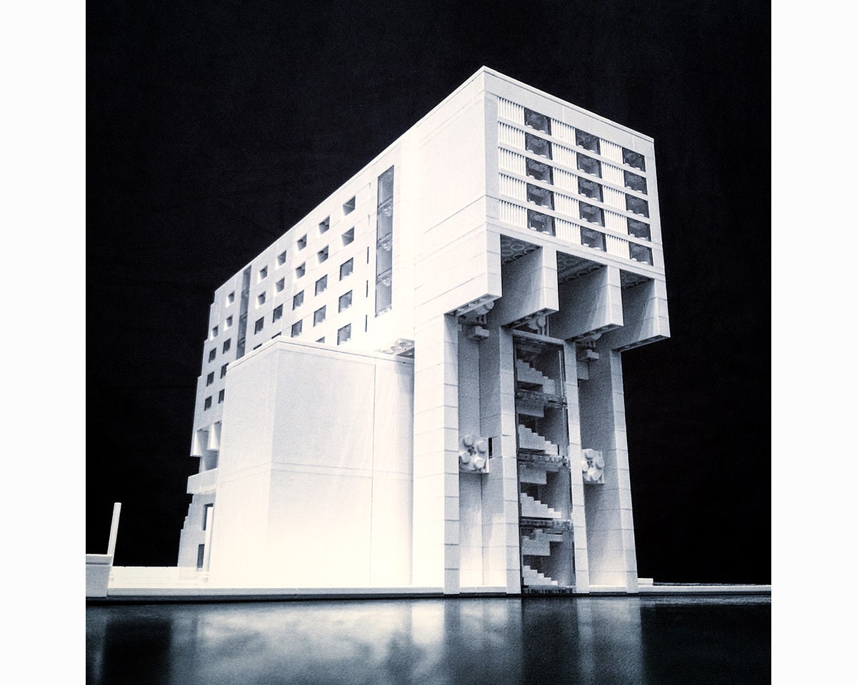 lego-skulptur-instagram-brutalist-portfolio-8