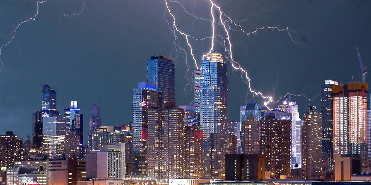 lightning-over-a-city-skyline