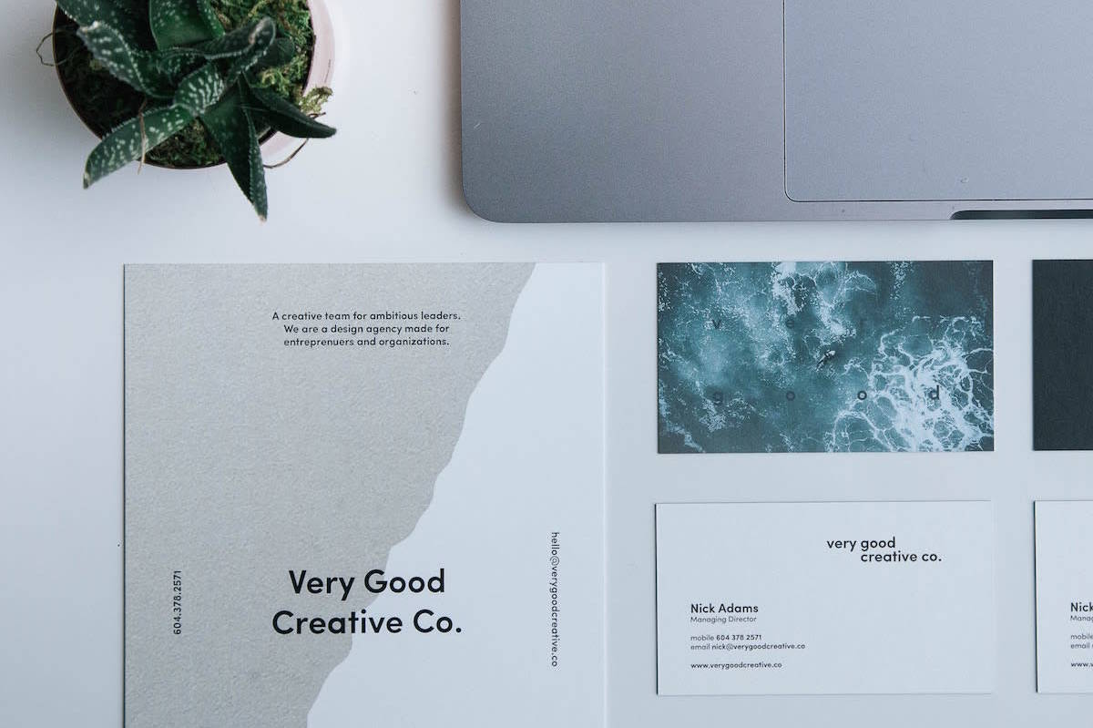 How to Create An Awesome Artist Business Card