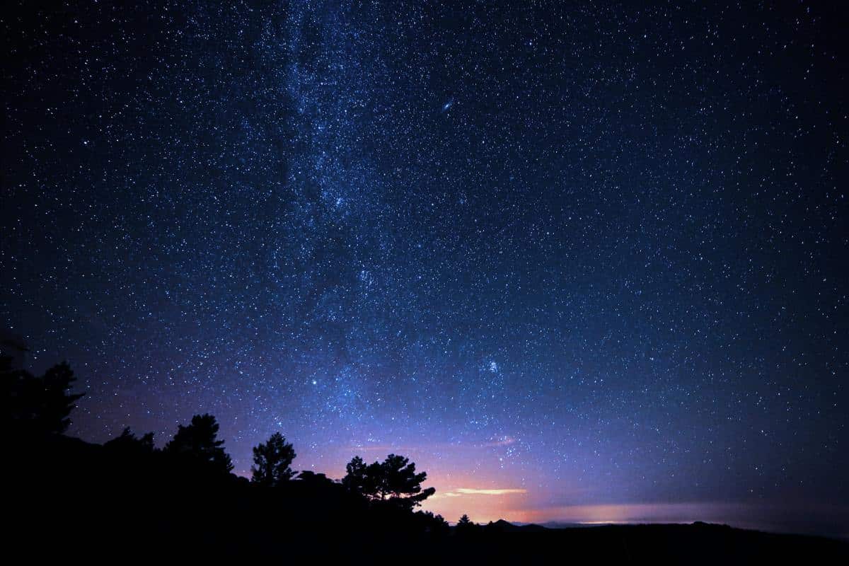 Céu noturno estrelado