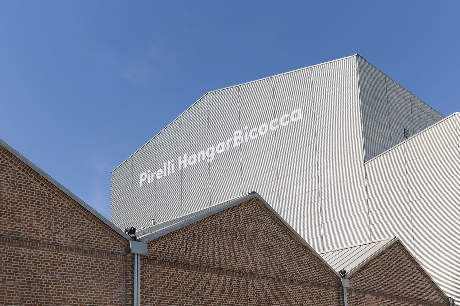 pirelli_hangar_biocca_milán