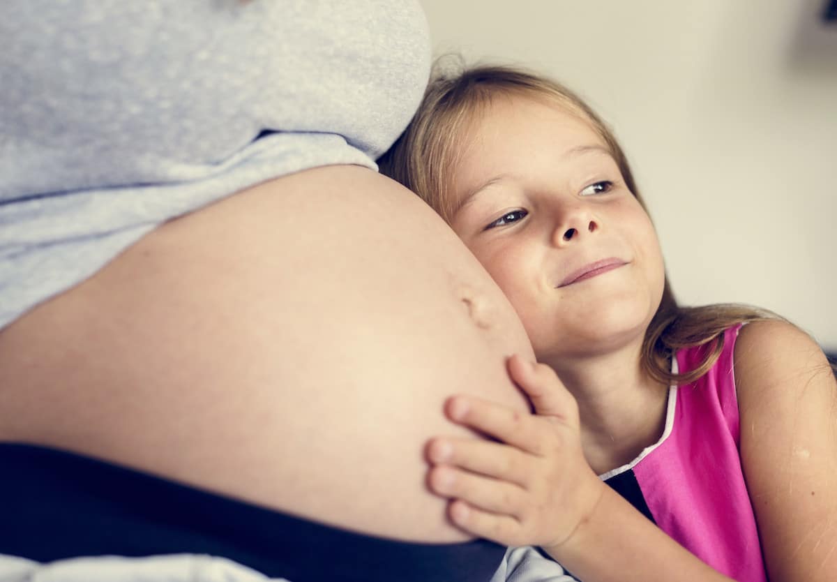 pregnant-woman-life-PSHZ3TJ