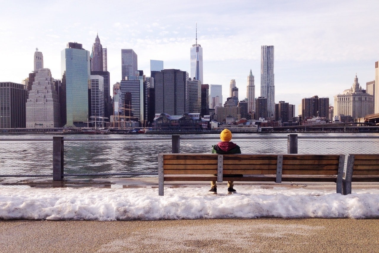 banc-de-neige-homme-personne