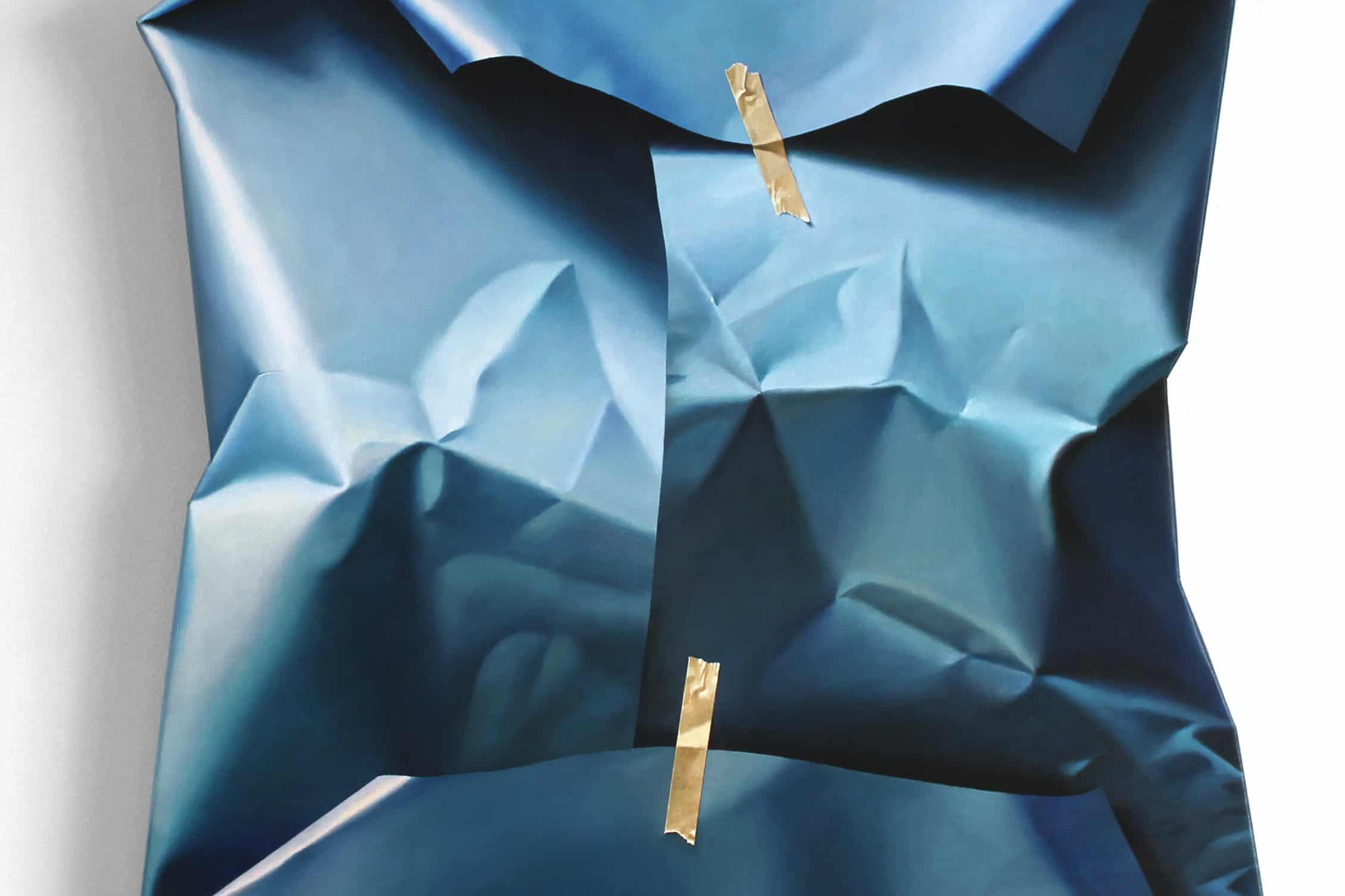 Yrjö Edelmann: Hyperrealistische Gemälde von ungeschickt verpackten Geschenken